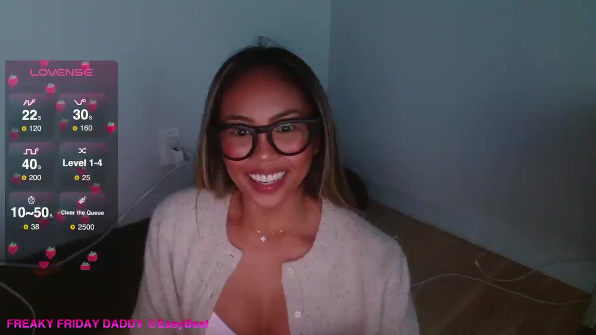 Gallery image thumbnail from UrBabyGirl's myfreecams stream on, 09/30/2025, 23:02 image 11 of 20