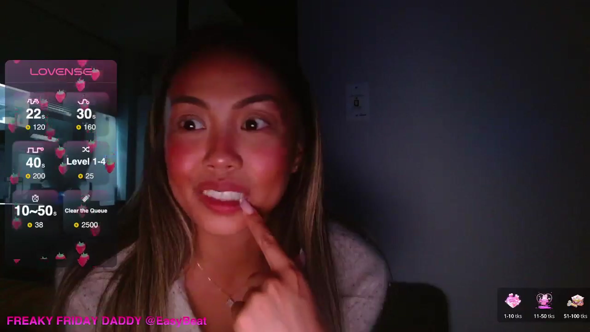 Gallery image thumbnail from UrBabyGirl's myfreecams stream on, 09/30/2025, 23:49 image 12 of 20