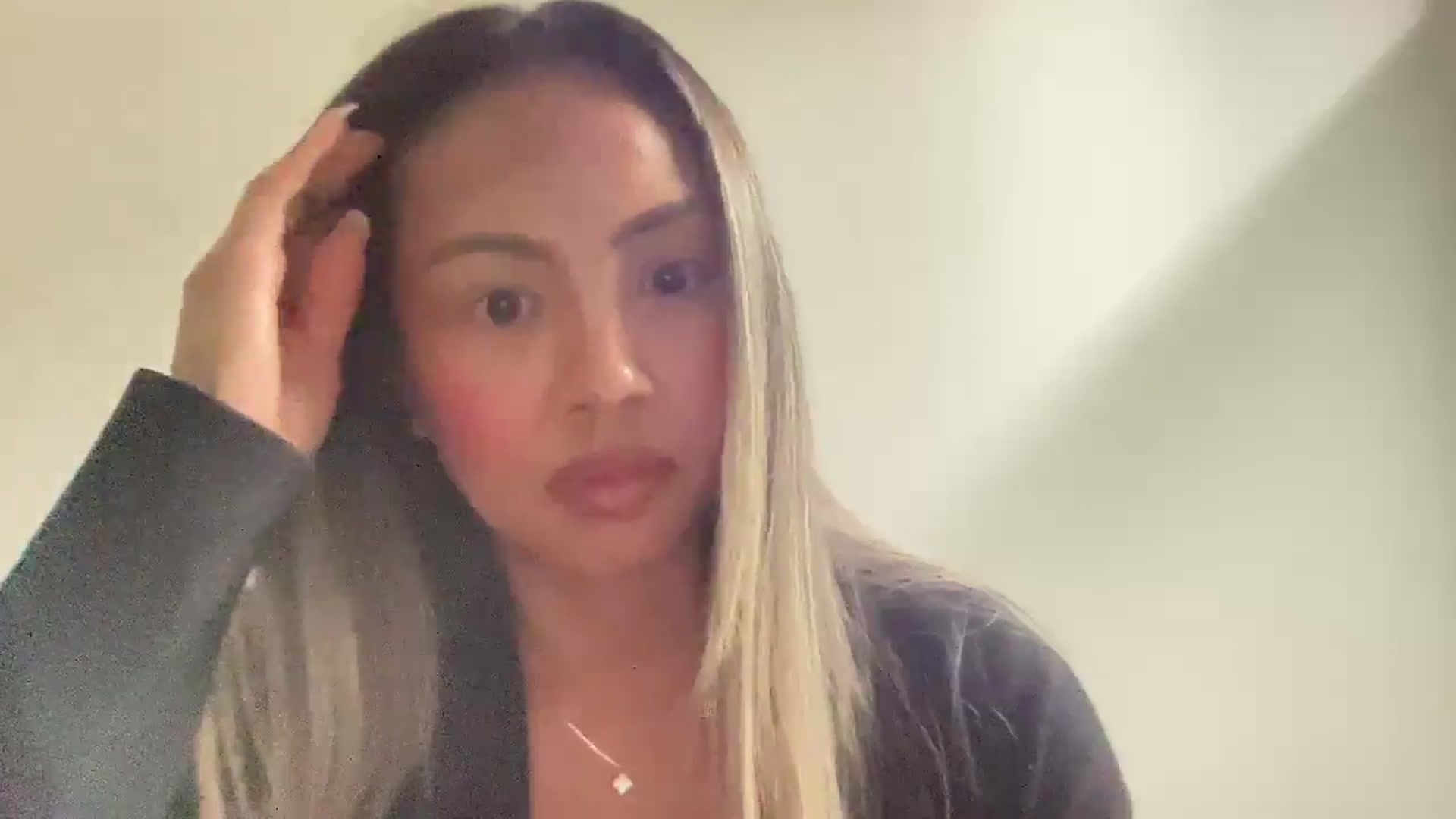 Gallery image thumbnail from UrBabyGirl's myfreecams stream on, 12/17/2025, 21:39 image 14 of 20