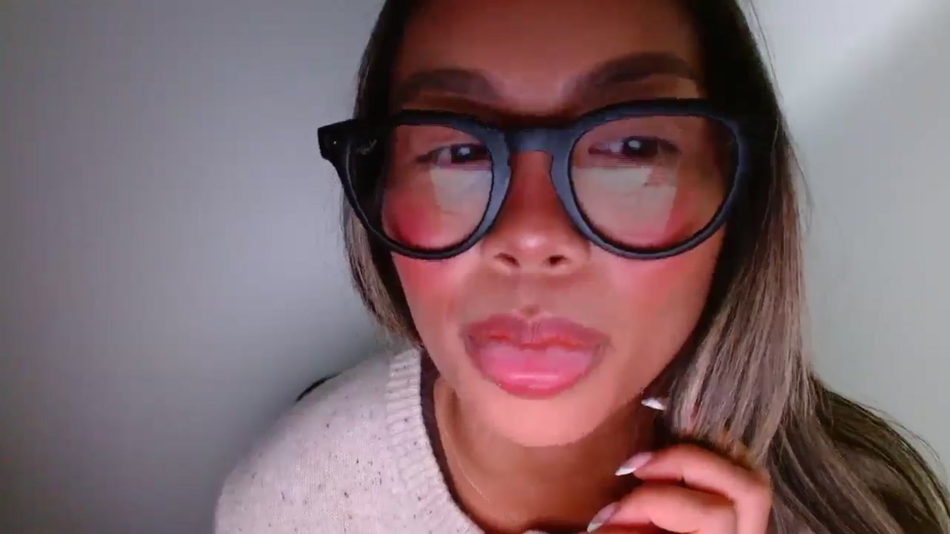 Gallery image thumbnail from UrBabyGirl's myfreecams stream on, 12/18/2025, 22:06 image 14 of 20