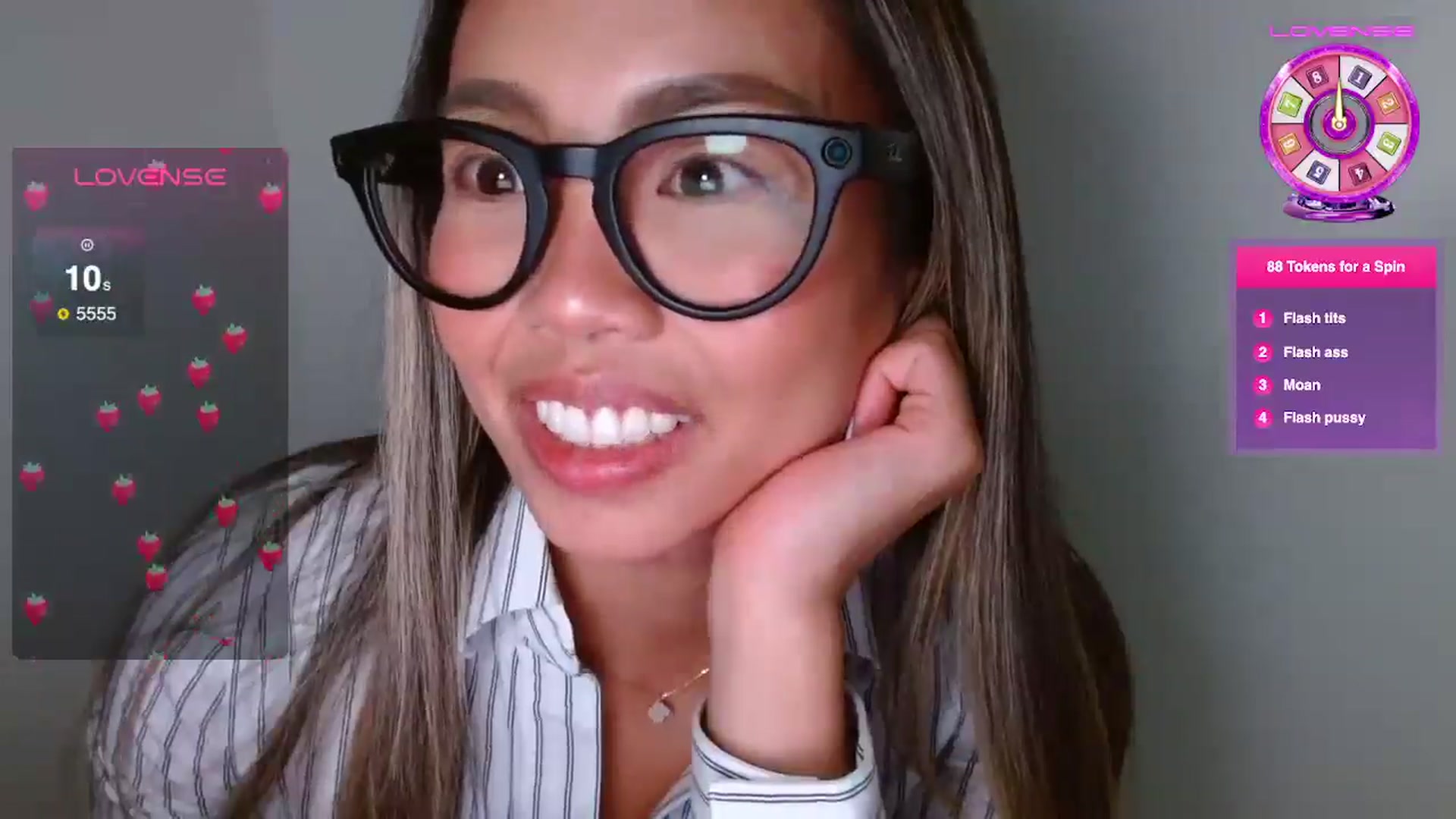 Gallery image thumbnail from UrBabyGirl's myfreecams stream on, 12/31/2025, 20:28 image 6 of 20
