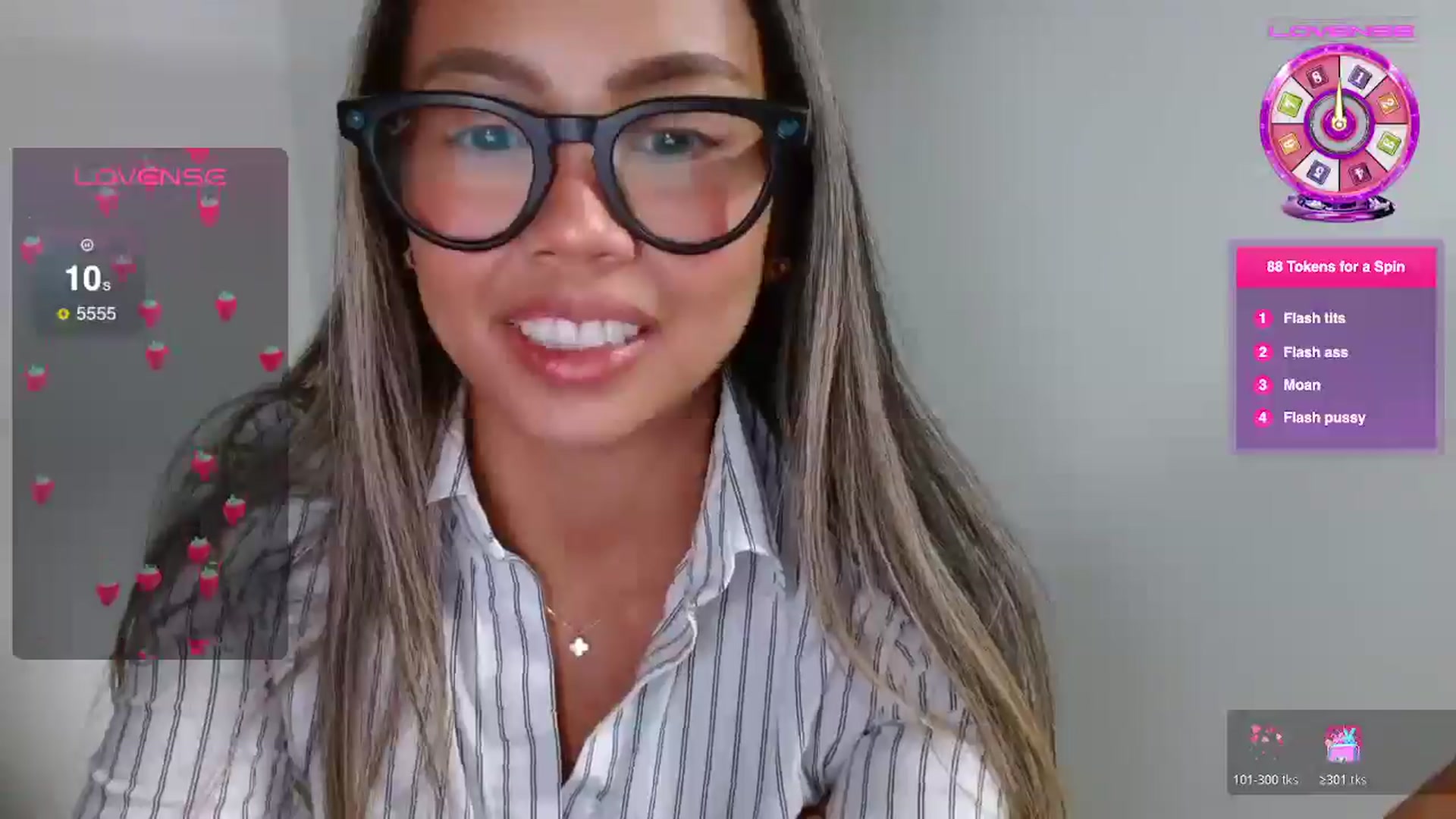 Gallery image thumbnail from UrBabyGirl's myfreecams stream on, 12/31/2025, 20:28 image 11 of 20