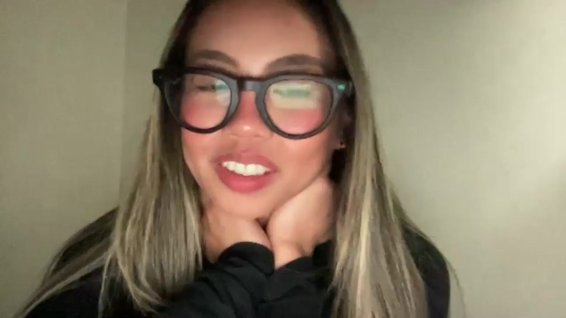 Gallery image thumbnail from UrBabyGirl's myfreecams stream on, 01/06/2026, 22:14 image 17 of 20