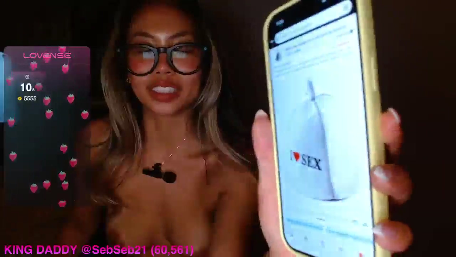 Gallery image thumbnail from UrBabyGirl's myfreecams stream on, 01/16/2026, 23:28 image 6 of 20