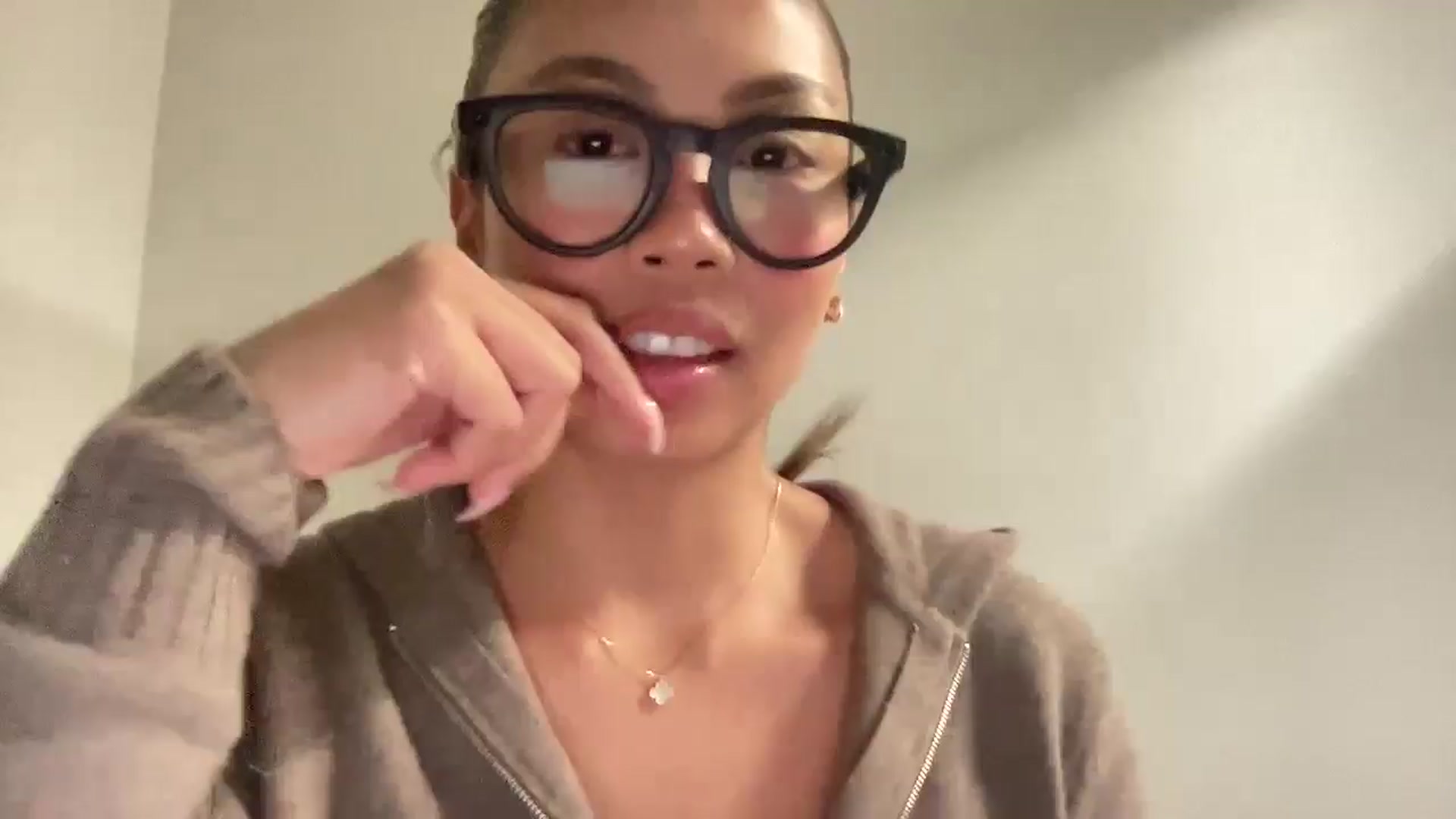 Gallery image thumbnail from UrBabyGirl's myfreecams stream on, 02/12/2026, 21:04 image 1 of 20