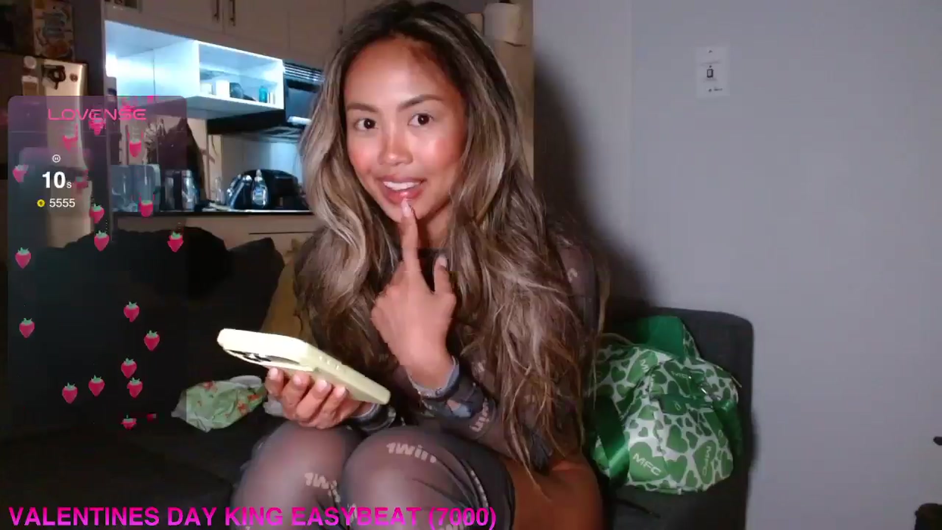 Gallery image thumbnail from UrBabyGirl's myfreecams stream on, 02/22/2026, 02:34 image 17 of 20