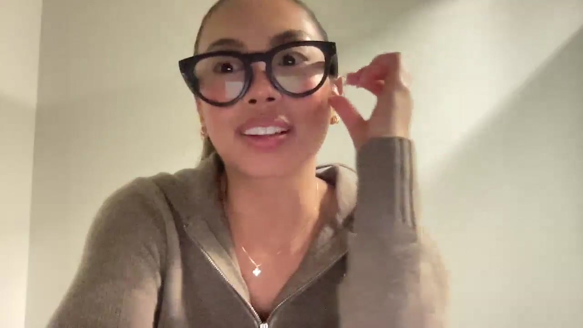 Gallery image thumbnail from UrBabyGirl's myfreecams stream on, 02/24/2026, 21:47 image 16 of 20