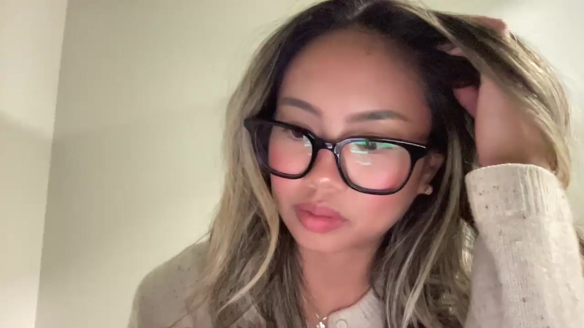 Gallery image thumbnail from UrBabyGirl's myfreecams stream on, 03/04/2026, 22:16 image 17 of 20