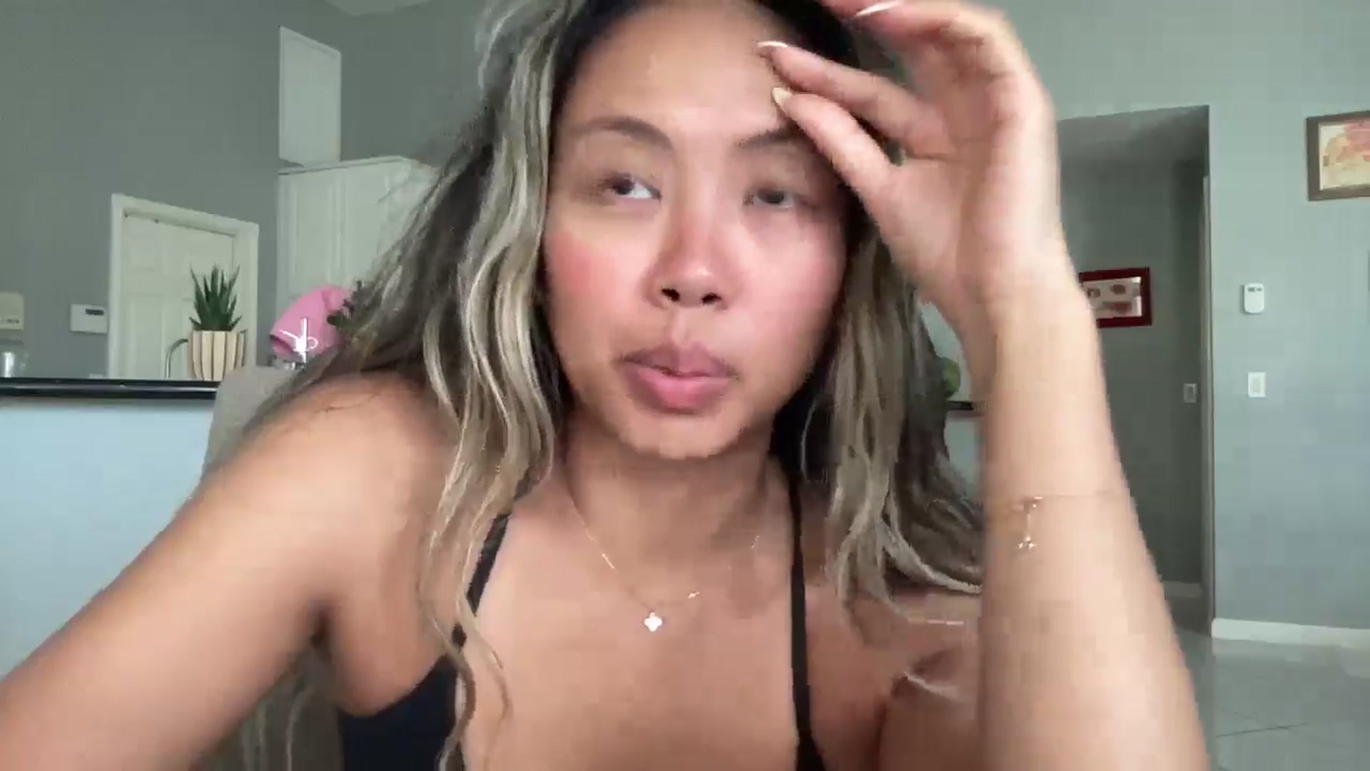 Gallery image thumbnail from UrBabyGirl's myfreecams stream on, 03/10/2026, 21:55 image 4 of 20