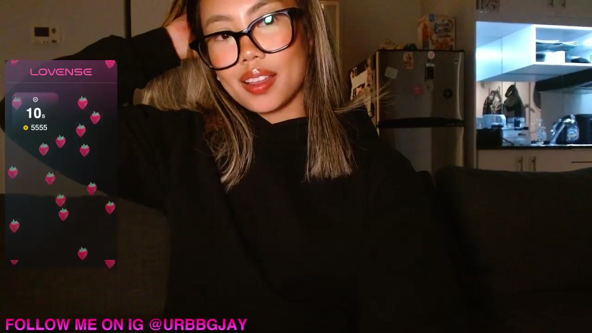 Gallery image thumbnail from UrBabyGirl's myfreecams stream on, 03/26/2026, 03:20 image 12 of 20