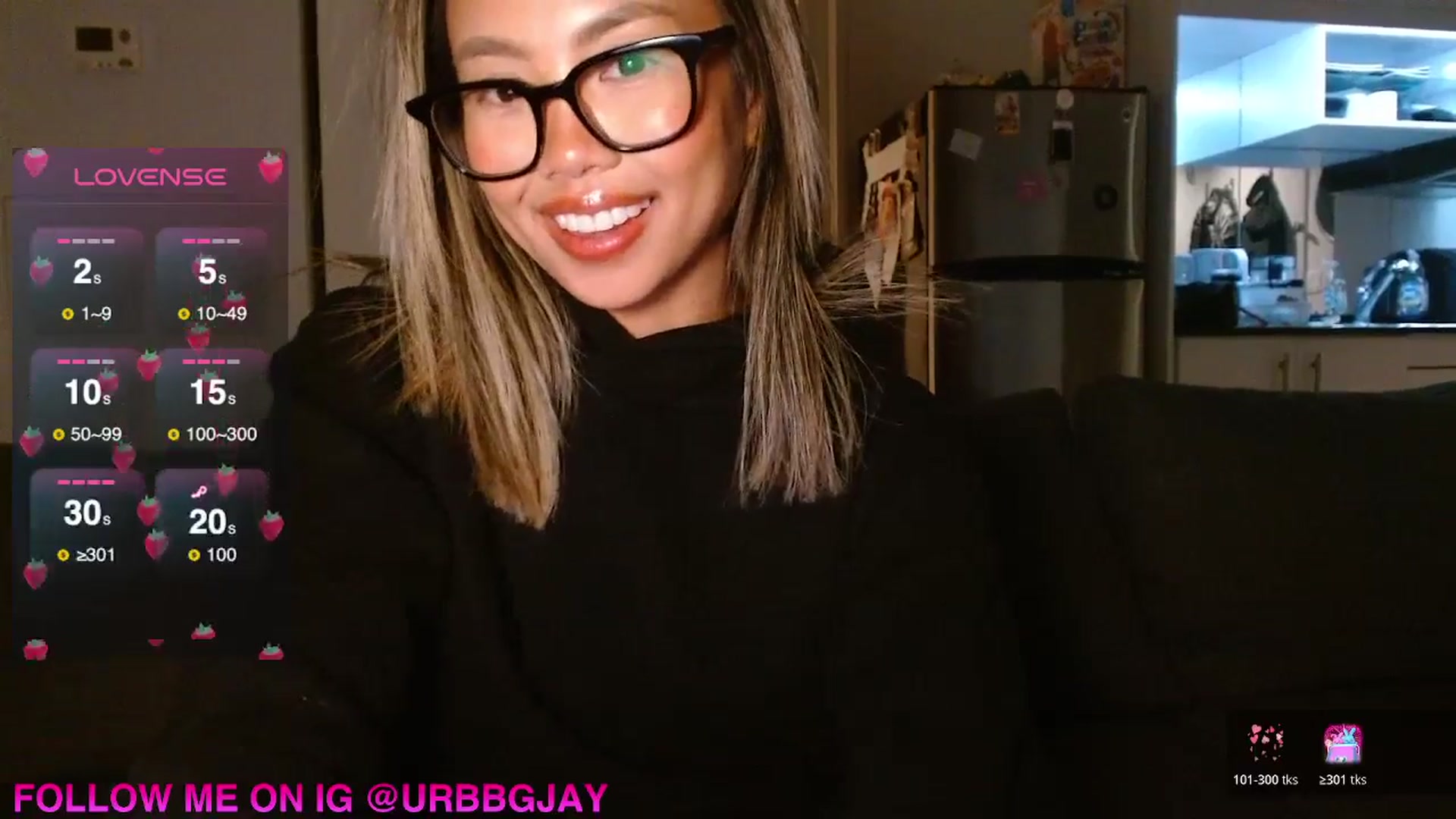 Gallery image thumbnail from UrBabyGirl's myfreecams stream on, 03/26/2026, 03:20 image 11 of 20