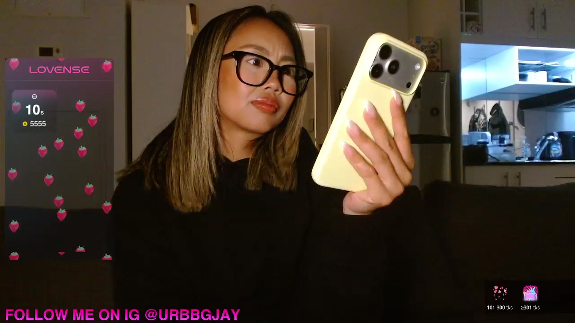 Gallery image thumbnail from UrBabyGirl's myfreecams stream on, 03/26/2026, 03:20 image 6 of 20