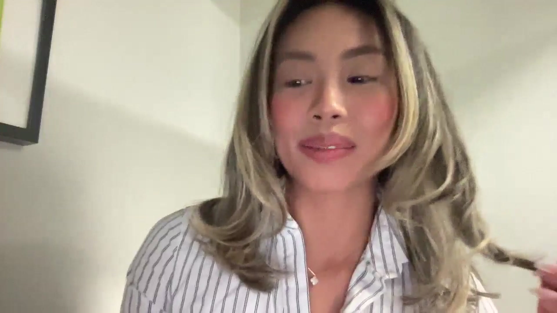 Gallery image thumbnail from UrBabyGirl's myfreecams stream on, 03/31/2026, 21:01 image 16 of 20