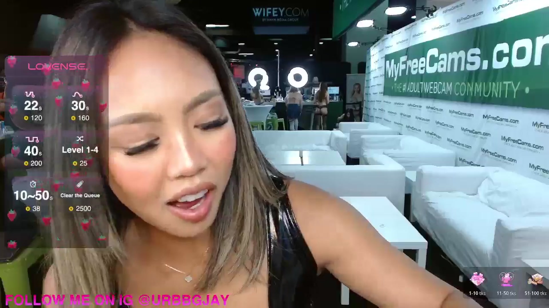 Gallery image thumbnail from UrBabyGirl's myfreecams stream on, 04/11/2026, 02:39 image 3 of 20