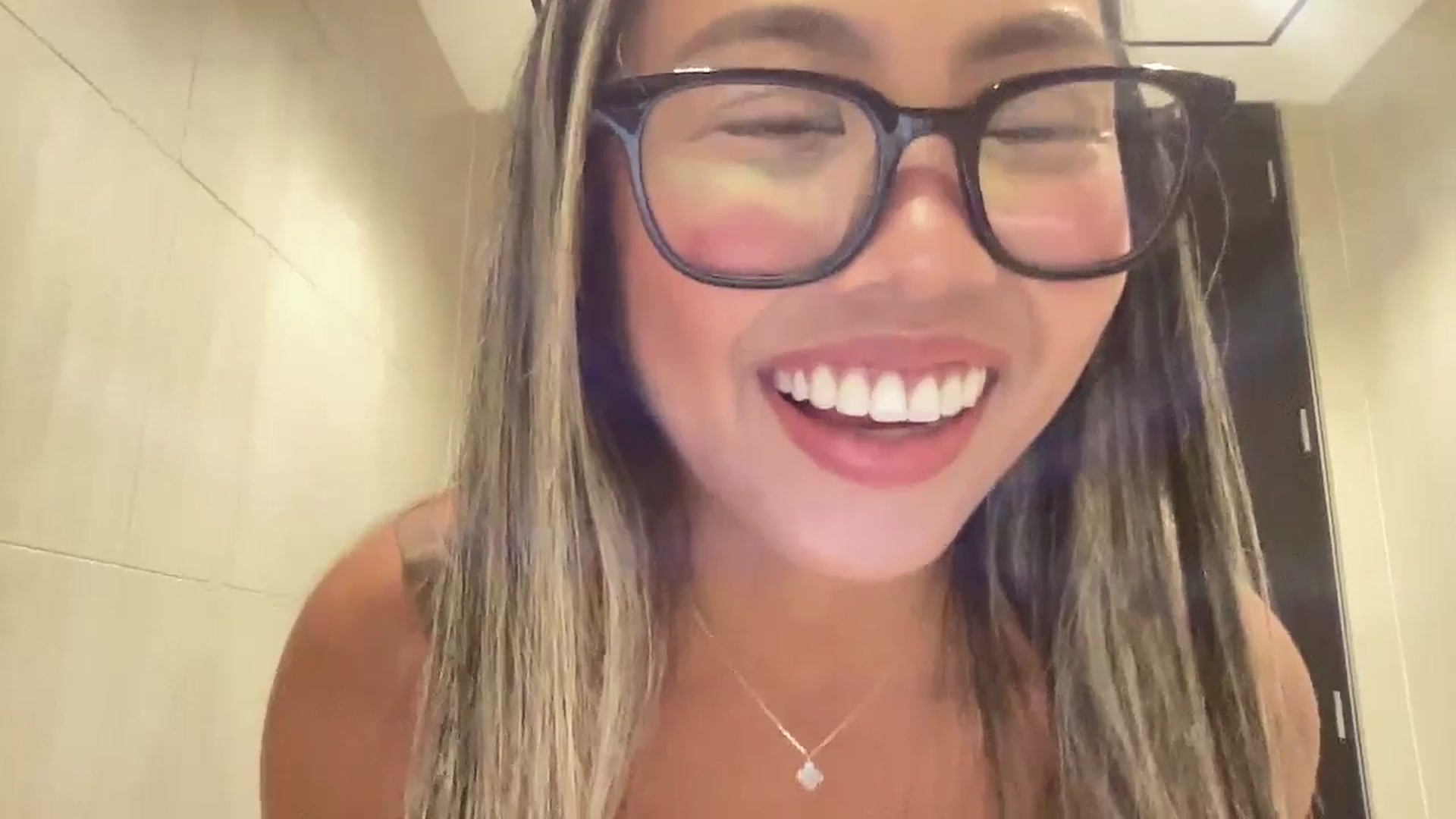 Gallery image thumbnail from UrBabyGirl's myfreecams stream on, 05/05/2026, 20:45 image 11 of 20