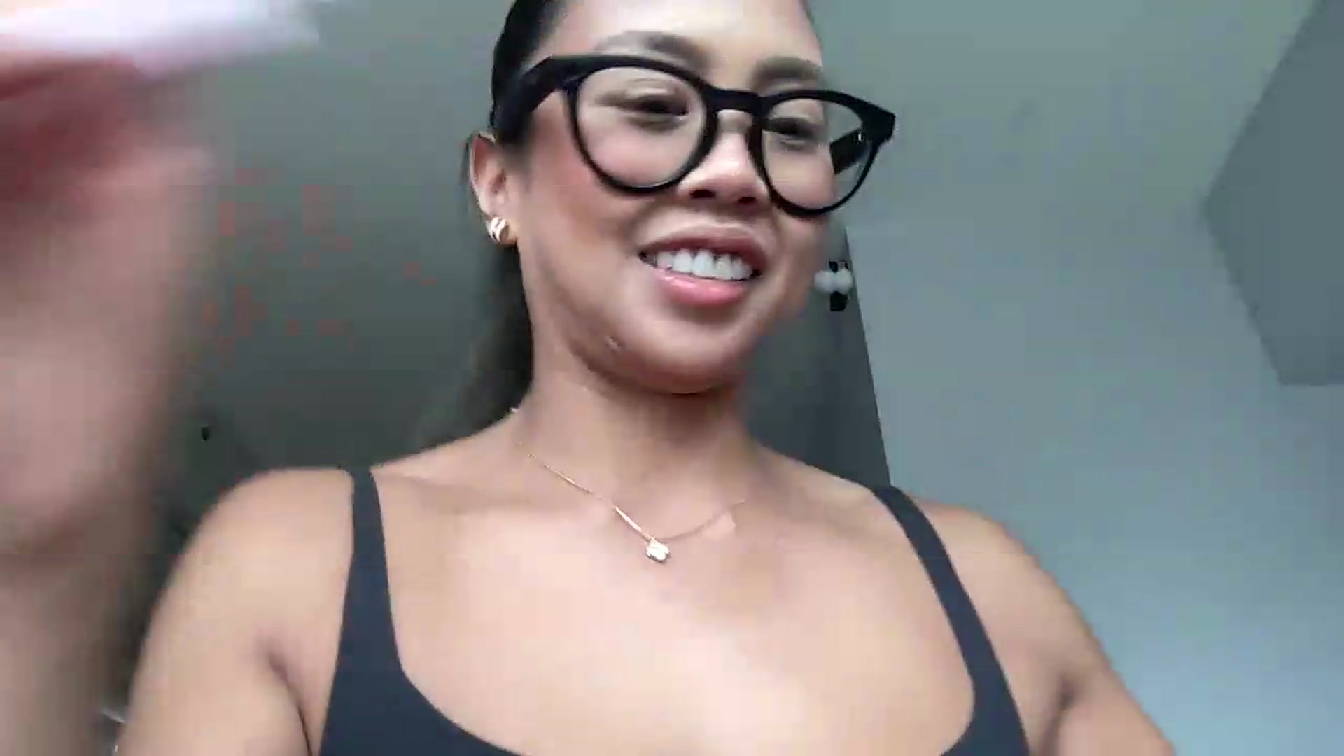 Gallery image thumbnail from UrBabyGirl's myfreecams stream on, 05/07/2026, 22:21 image 18 of 20
