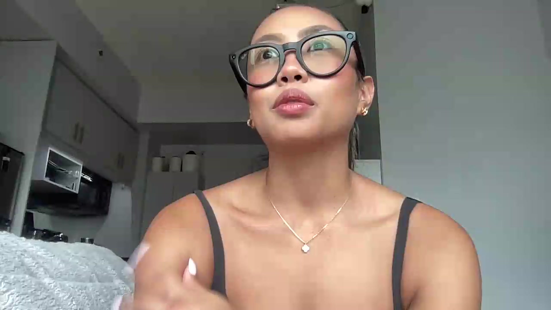 Gallery image thumbnail from UrBabyGirl's myfreecams stream on, 05/07/2026, 22:21 image 8 of 20