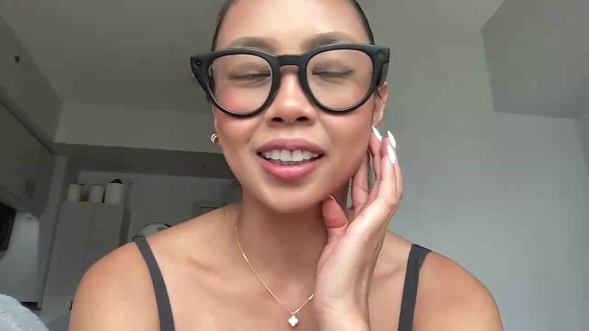 Gallery image thumbnail from UrBabyGirl's myfreecams stream on, 05/07/2026, 22:21 image 11 of 20