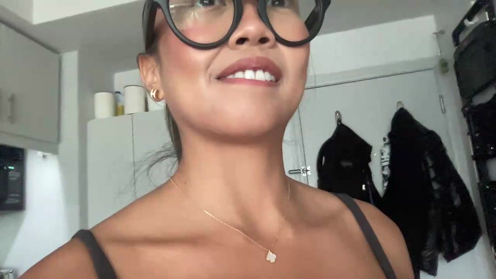 Gallery image thumbnail from UrBabyGirl's myfreecams stream on, 05/07/2026, 22:21 image 19 of 20