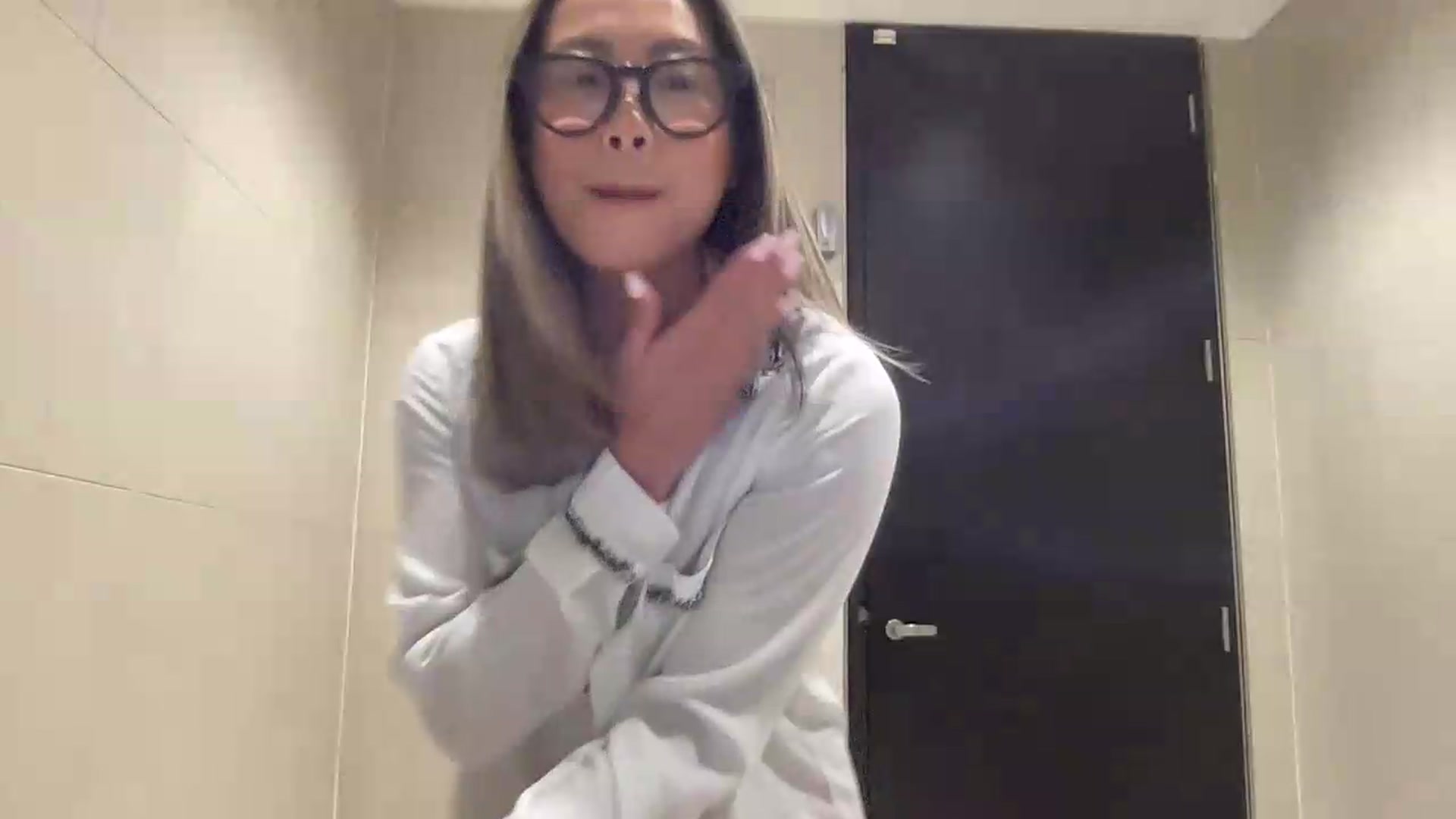 Gallery image thumbnail from UrBabyGirl's myfreecams stream on, 05/13/2026, 19:59 image 20 of 20
