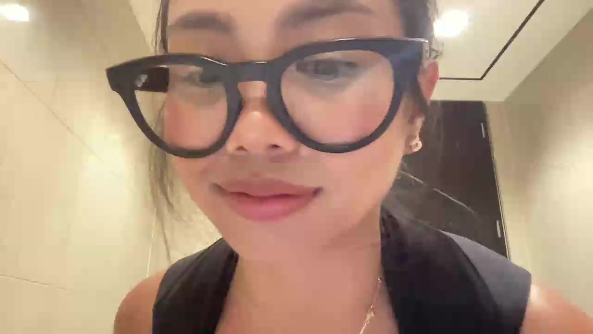 Gallery image thumbnail from UrBabyGirl's myfreecams stream on, 06/09/2026, 21:00 image 7 of 20