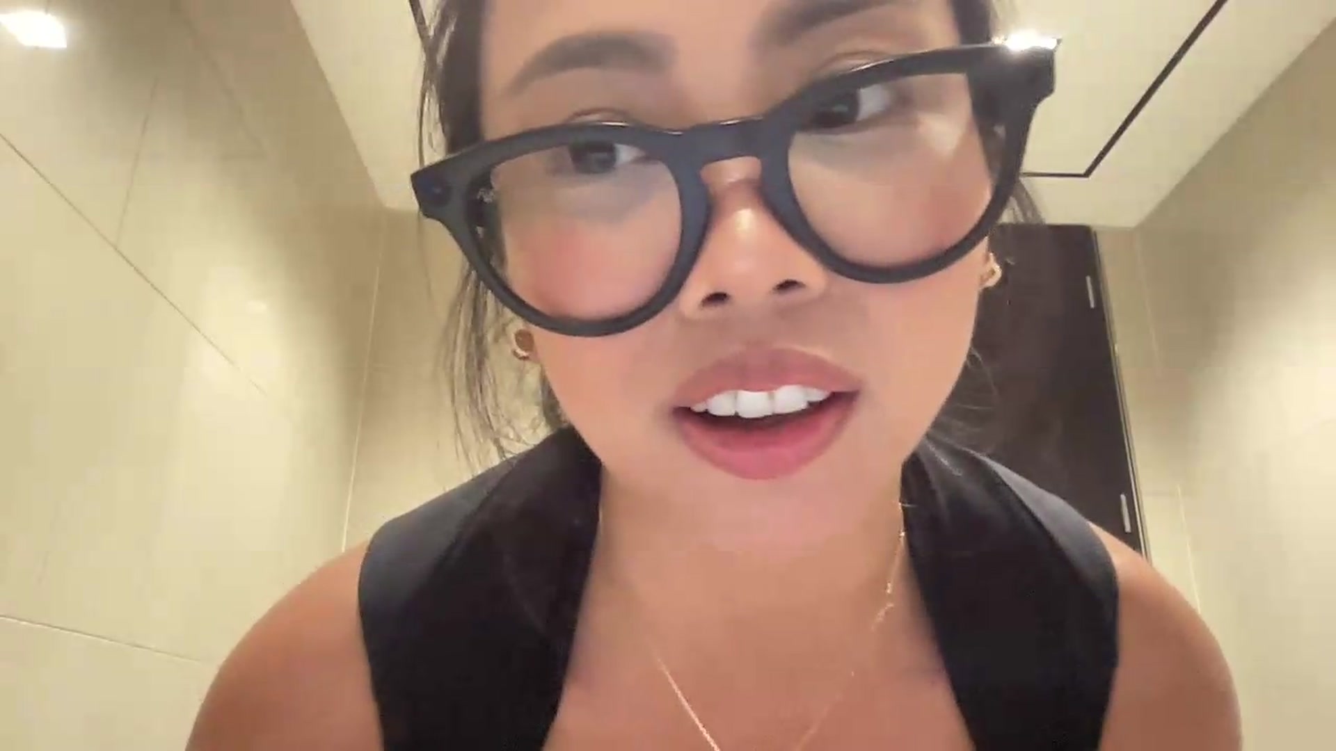 Gallery image thumbnail from UrBabyGirl's myfreecams stream on, 06/09/2026, 21:00 image 5 of 20