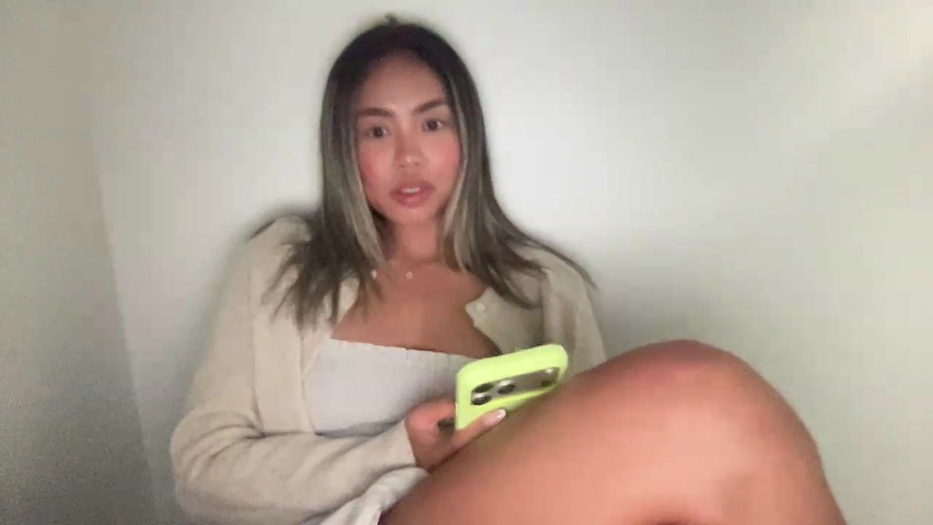 Gallery image thumbnail from UrBabyGirl's myfreecams stream on, 07/08/2026, 22:26 image 11 of 20
