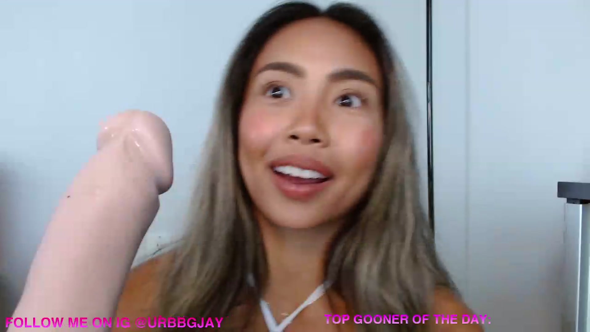 Gallery image thumbnail from UrBabyGirl's myfreecams stream on, 07/31/2026, 20:56 image 20 of 20