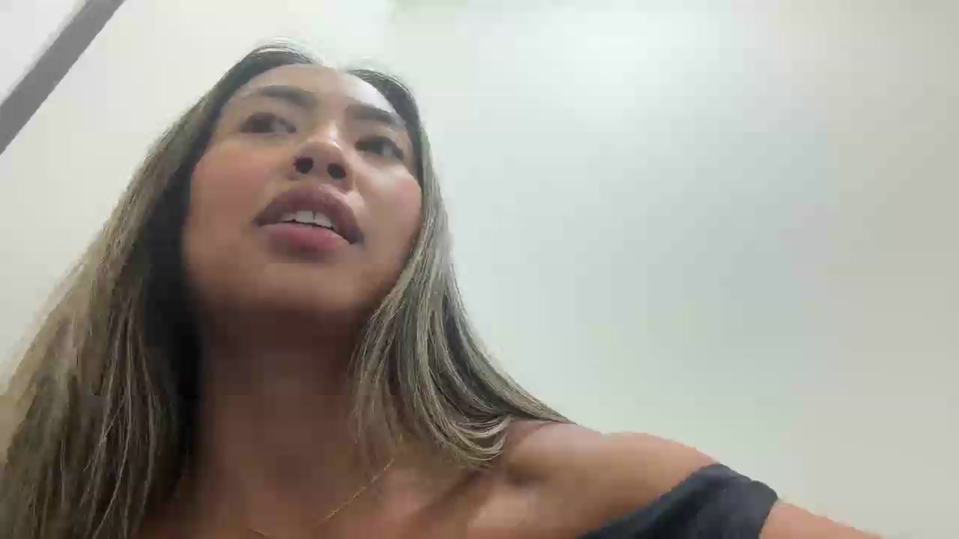 Gallery image thumbnail from UrBabyGirl's myfreecams stream on, 08/10/2026, 20:27 image 13 of 20