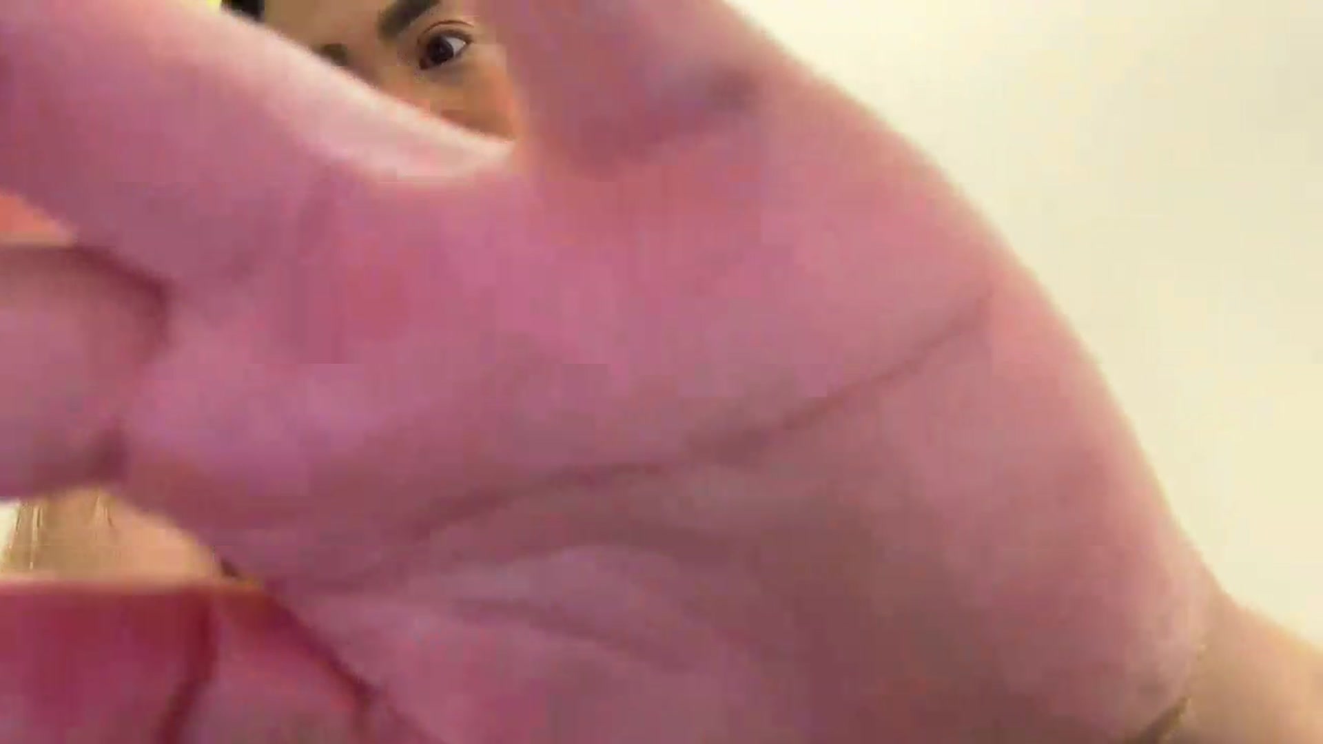Gallery image thumbnail from UrBabyGirl's myfreecams stream on, 08/13/2026, 16:49 image 5 of 20