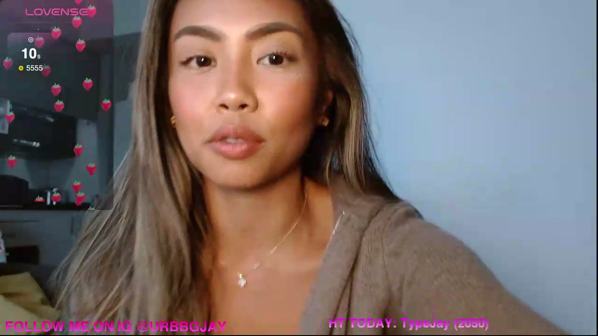 Gallery image thumbnail from UrBabyGirl's myfreecams stream on, 08/19/2026, 23:02 image 2 of 20