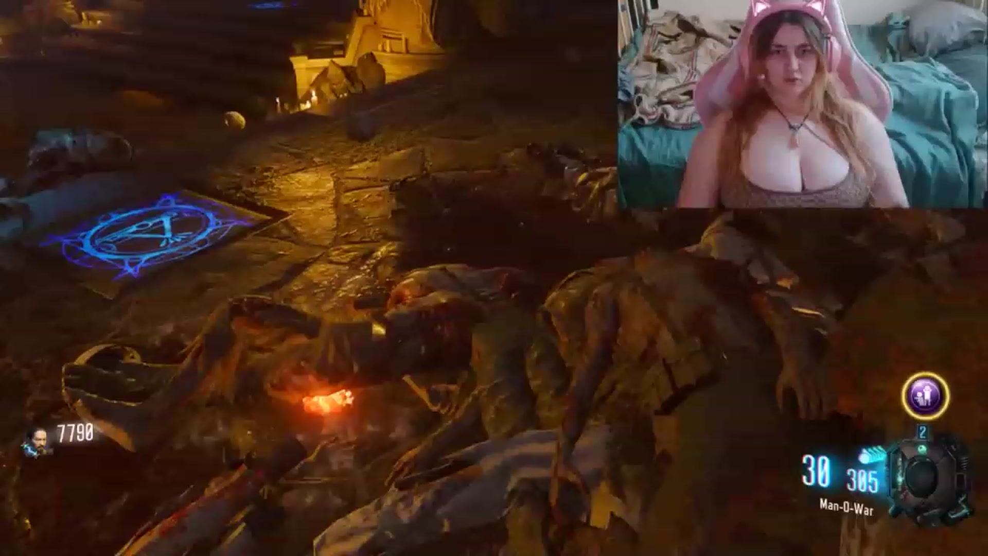 Gallery image thumbnail from UrGamerGirl's myfreecams stream on, 08/14/2023, 20:59 image 3 of 20
