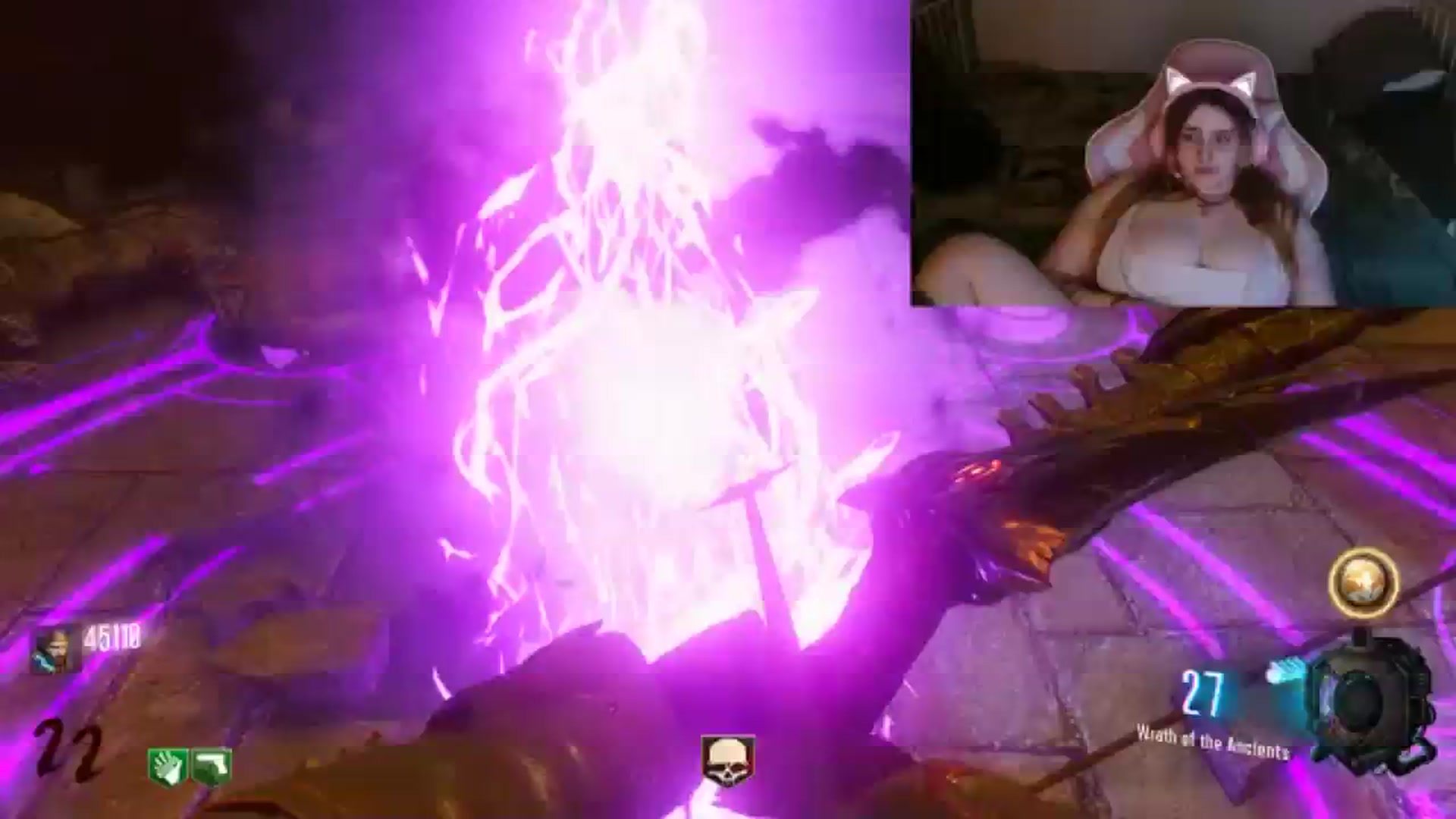 Gallery image thumbnail from UrGamerGirl's myfreecams stream on, 08/17/2023, 23:18 image 1 of 20