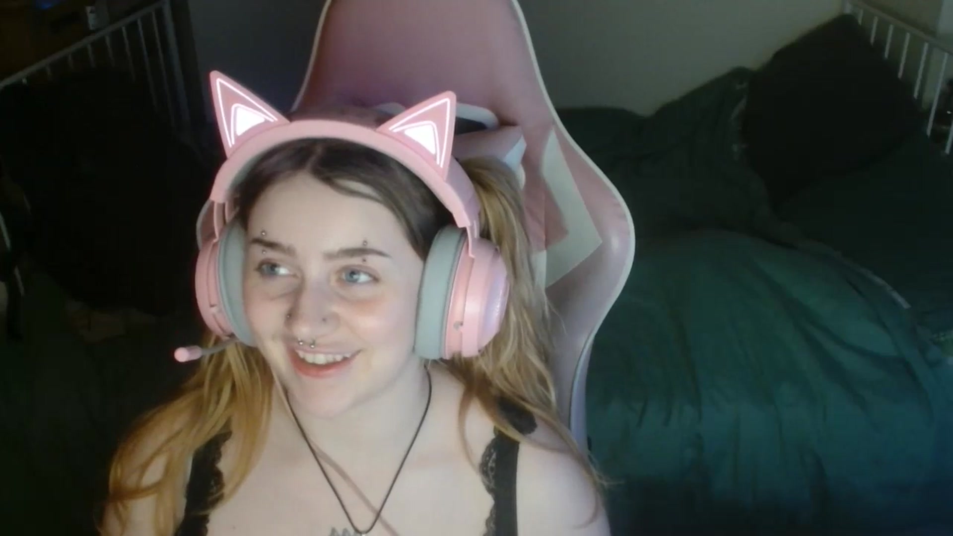 Gallery image thumbnail from UrGamerGirl's myfreecams stream on, 08/24/2023, 22:08 image 20 of 20