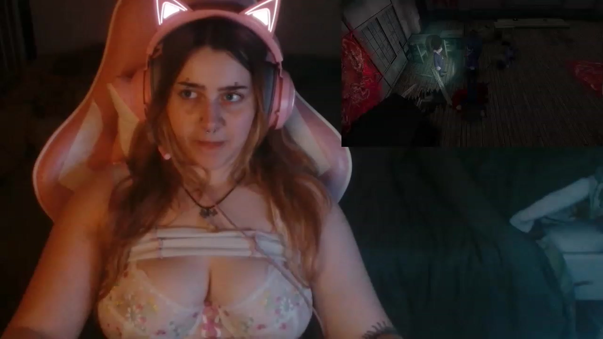 Gallery image thumbnail from UrGamerGirl's myfreecams stream on, 08/27/2023, 20:55 image 16 of 20