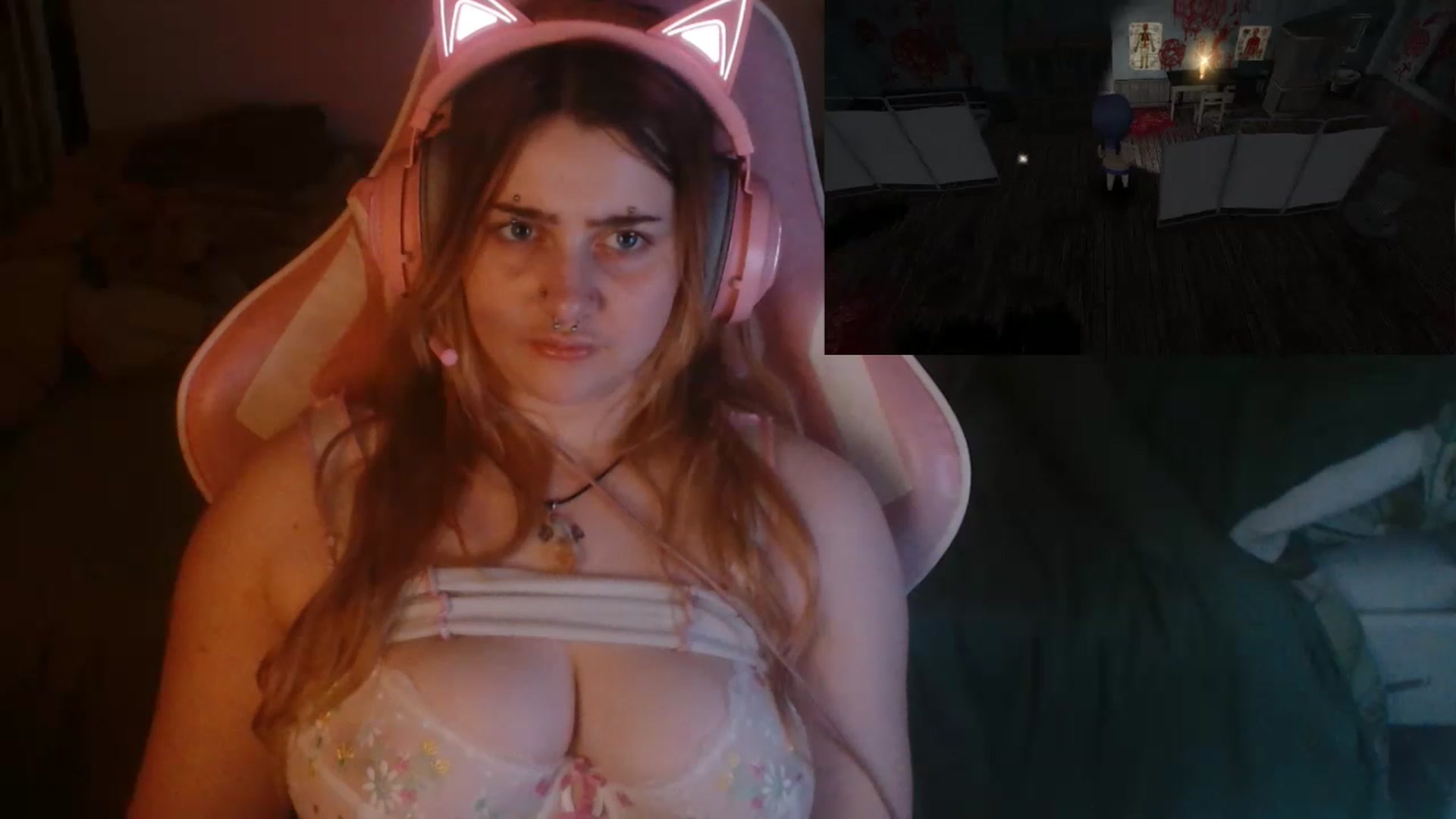 Gallery image thumbnail from UrGamerGirl's myfreecams stream on, 08/27/2023, 22:42 image 8 of 20