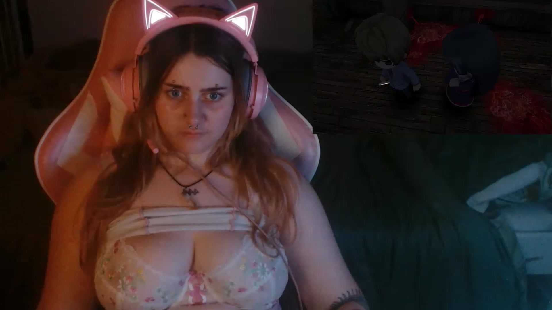 Gallery image thumbnail from UrGamerGirl's myfreecams stream on, 08/27/2023, 22:42 image 1 of 20