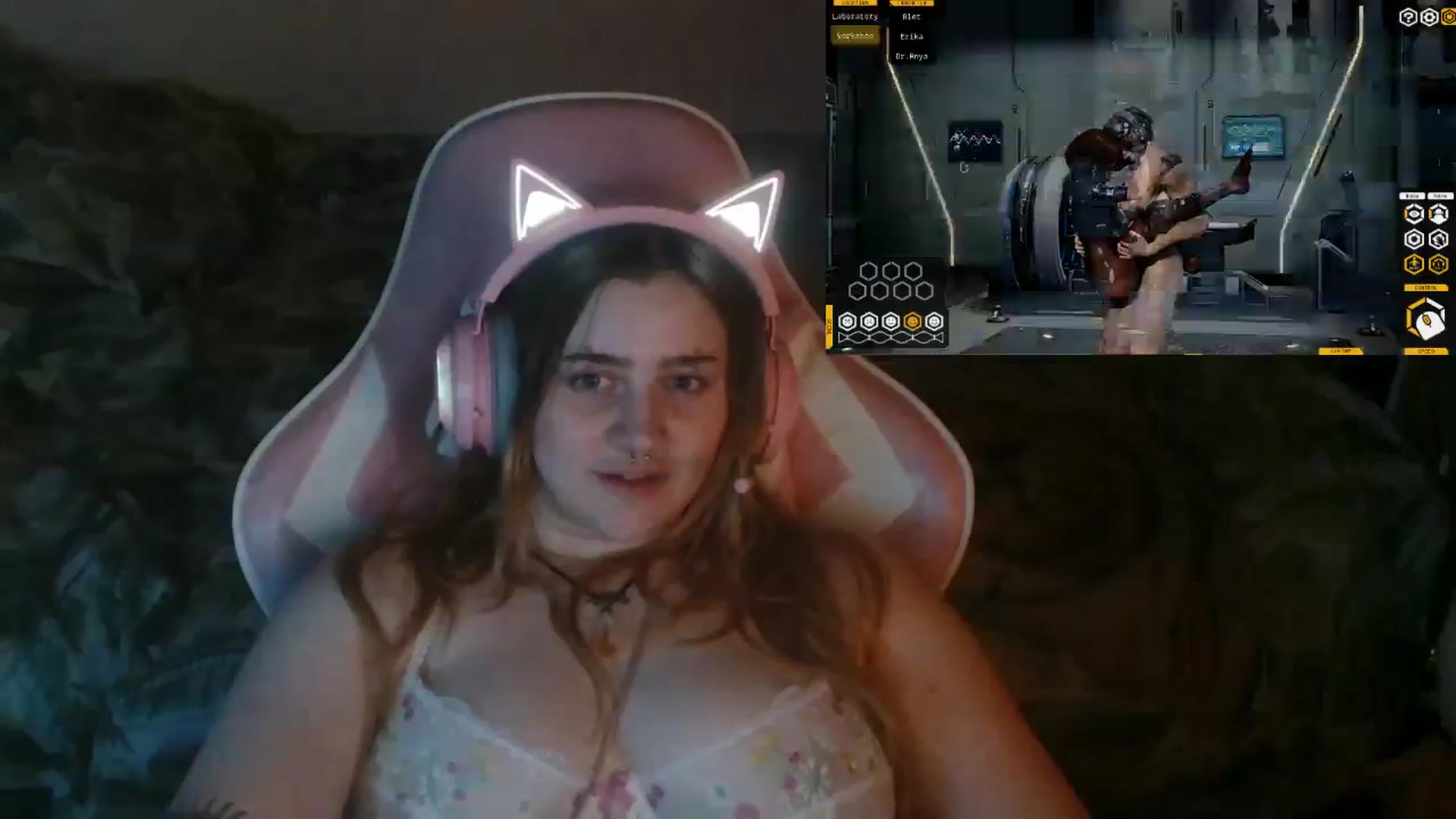 Gallery image thumbnail from UrGamerGirl's myfreecams stream on, 09/05/2023, 24:54 image 2 of 20