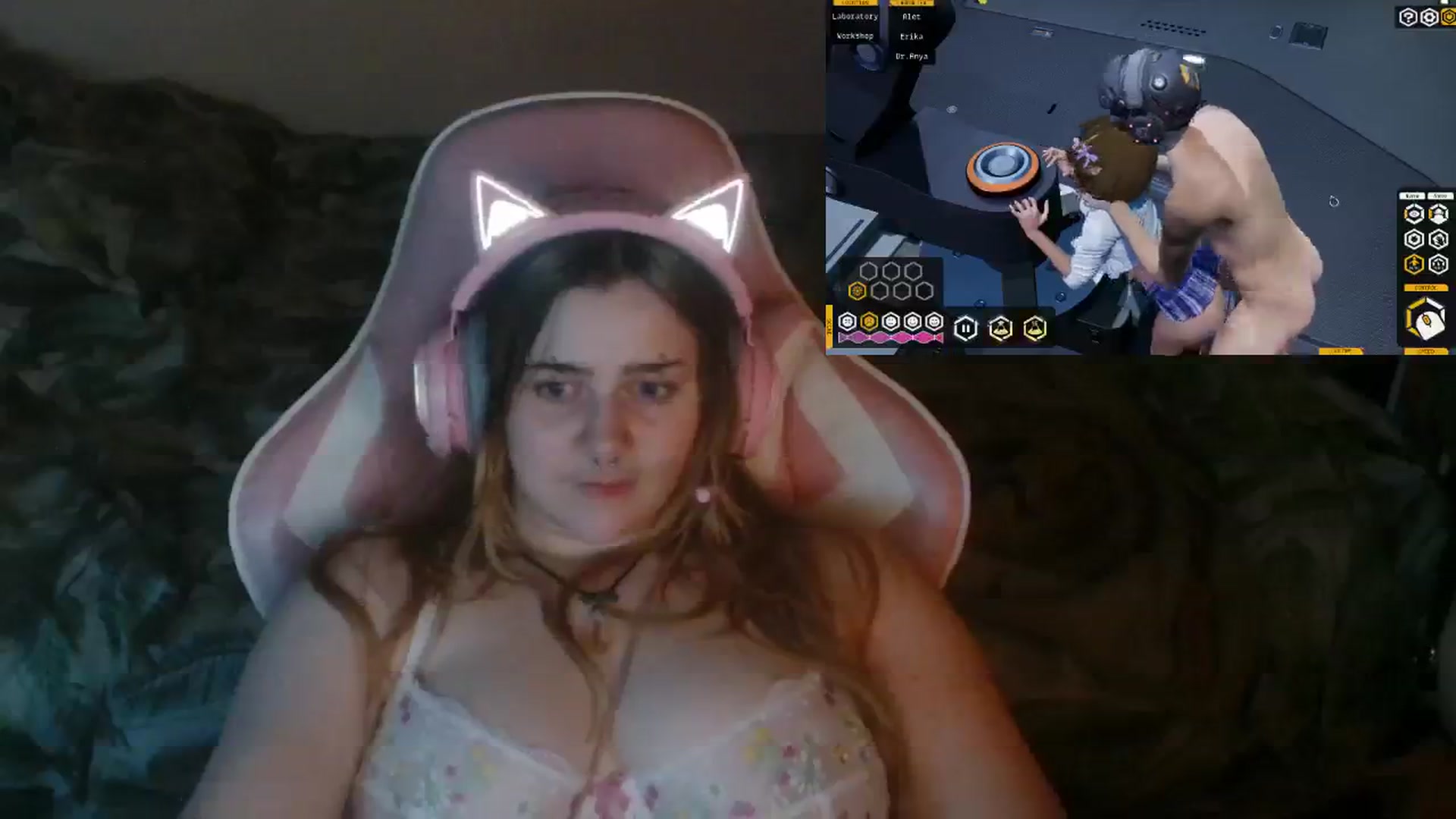 Gallery image thumbnail from UrGamerGirl's myfreecams stream on, 09/05/2023, 24:54 image 17 of 20