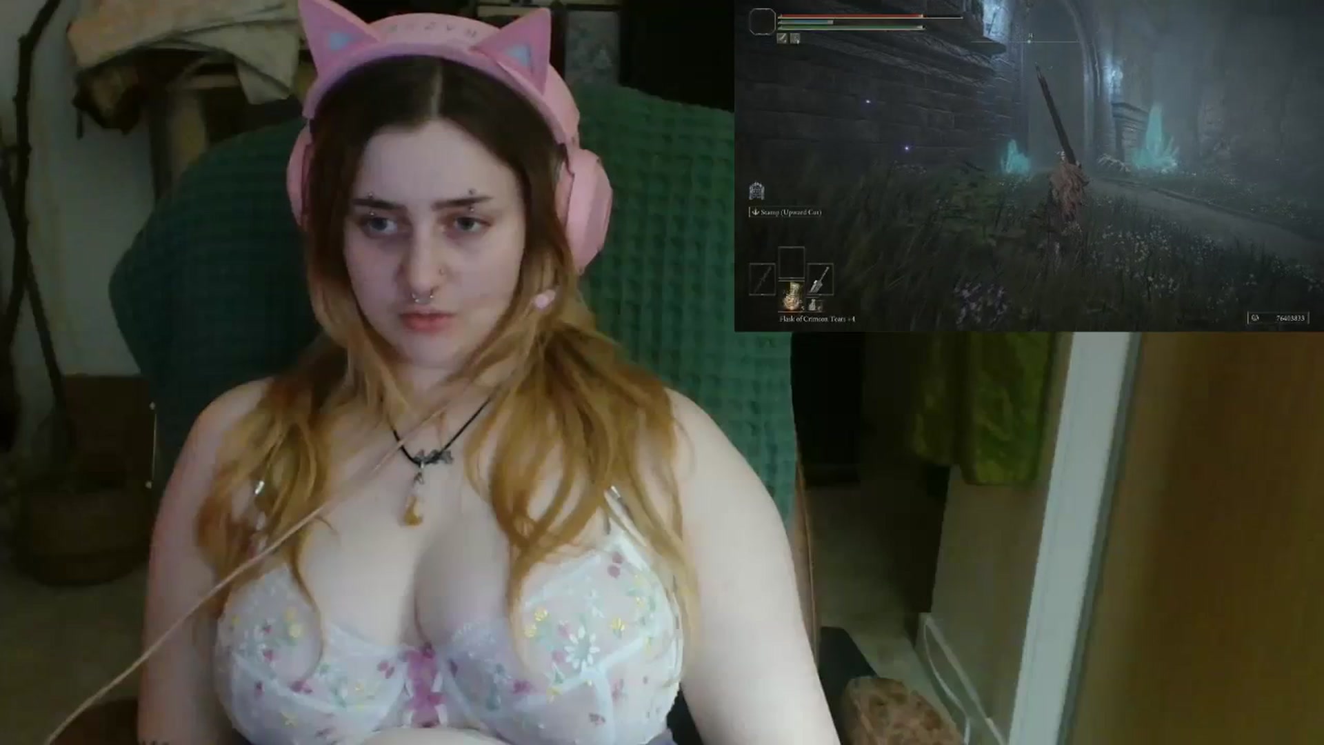 Gallery image thumbnail from UrGamerGirl's myfreecams stream on, 10/16/2023, 24:29 image 11 of 20