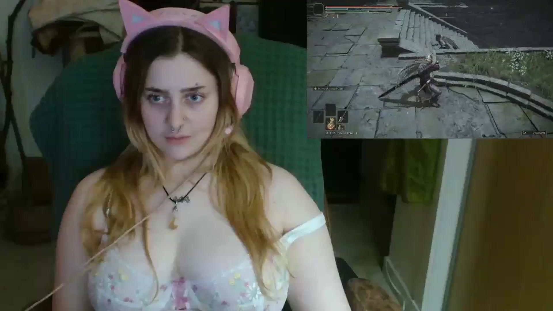 Gallery image thumbnail from UrGamerGirl's myfreecams stream on, 10/16/2023, 24:29 image 15 of 20