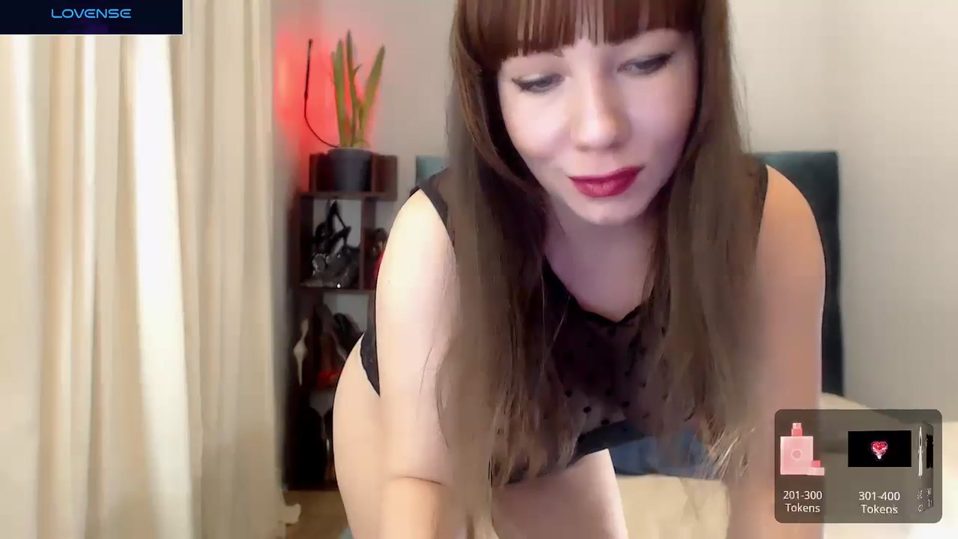 Gallery image thumbnail from UrMiss's myfreecams stream on, 10/17/2024, 16:31 image 18 of 20