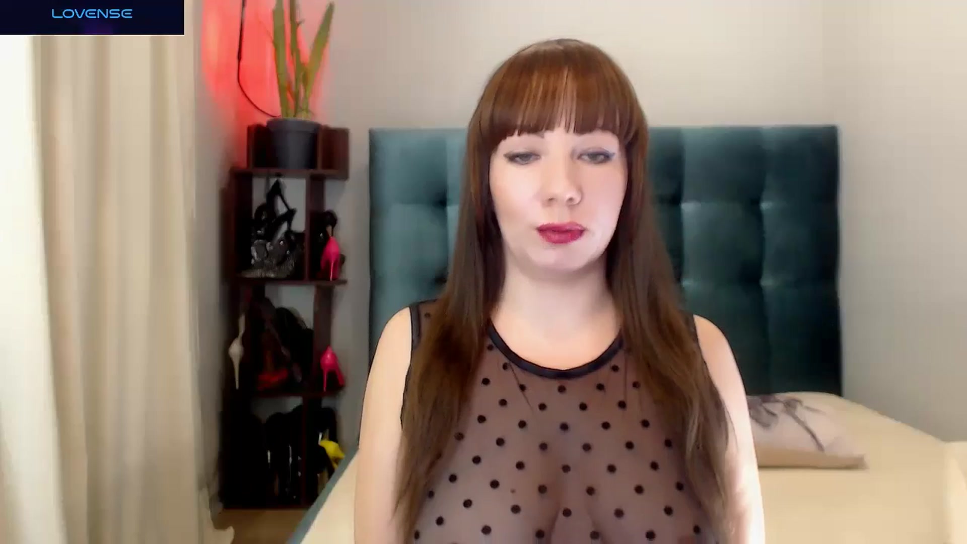 Gallery image thumbnail from UrMiss's myfreecams stream on, 10/17/2024, 16:31 image 11 of 20