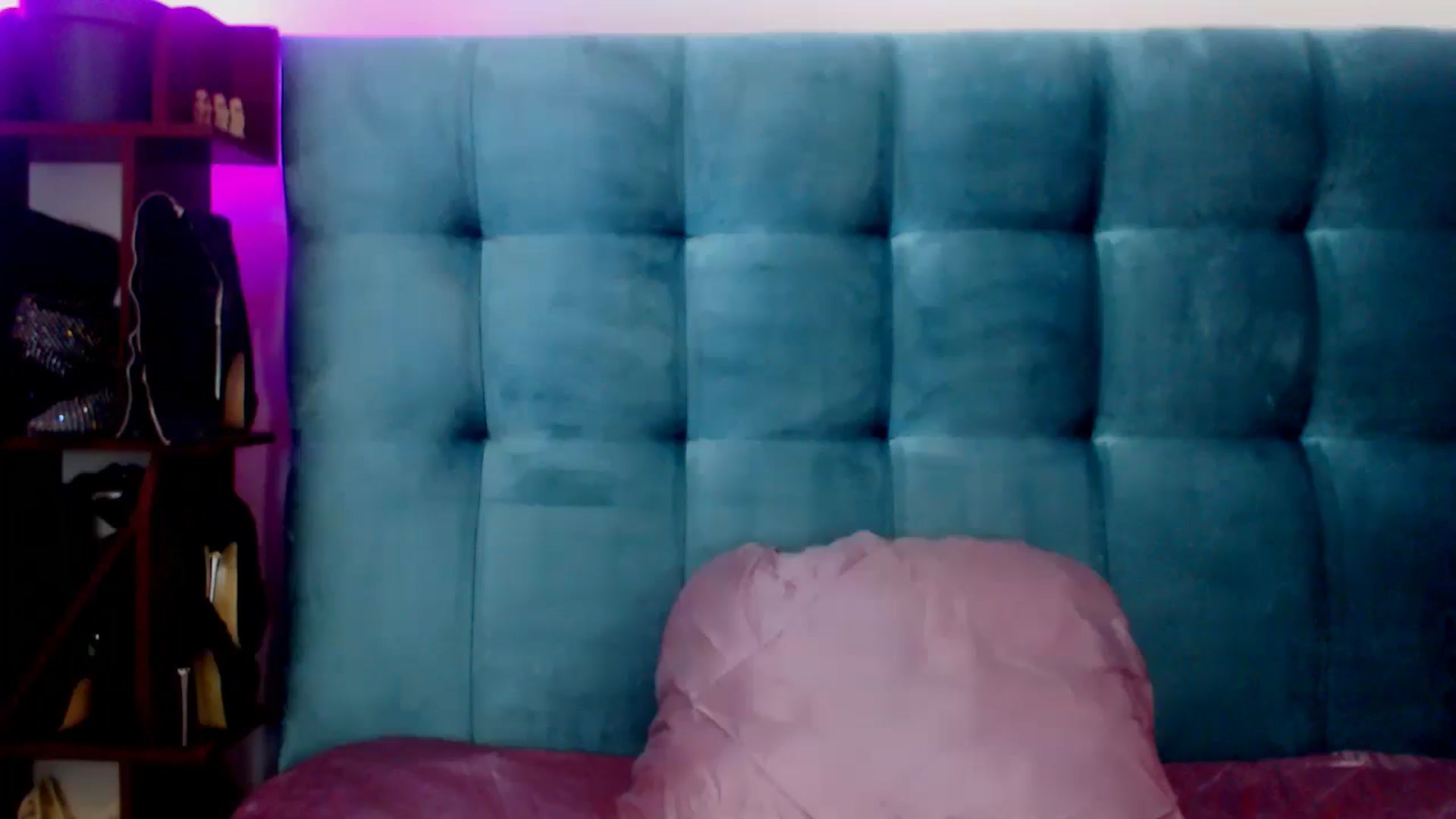 Gallery image thumbnail from UrMiss's myfreecams stream on, 07/03/2025, 17:57 image 17 of 20
