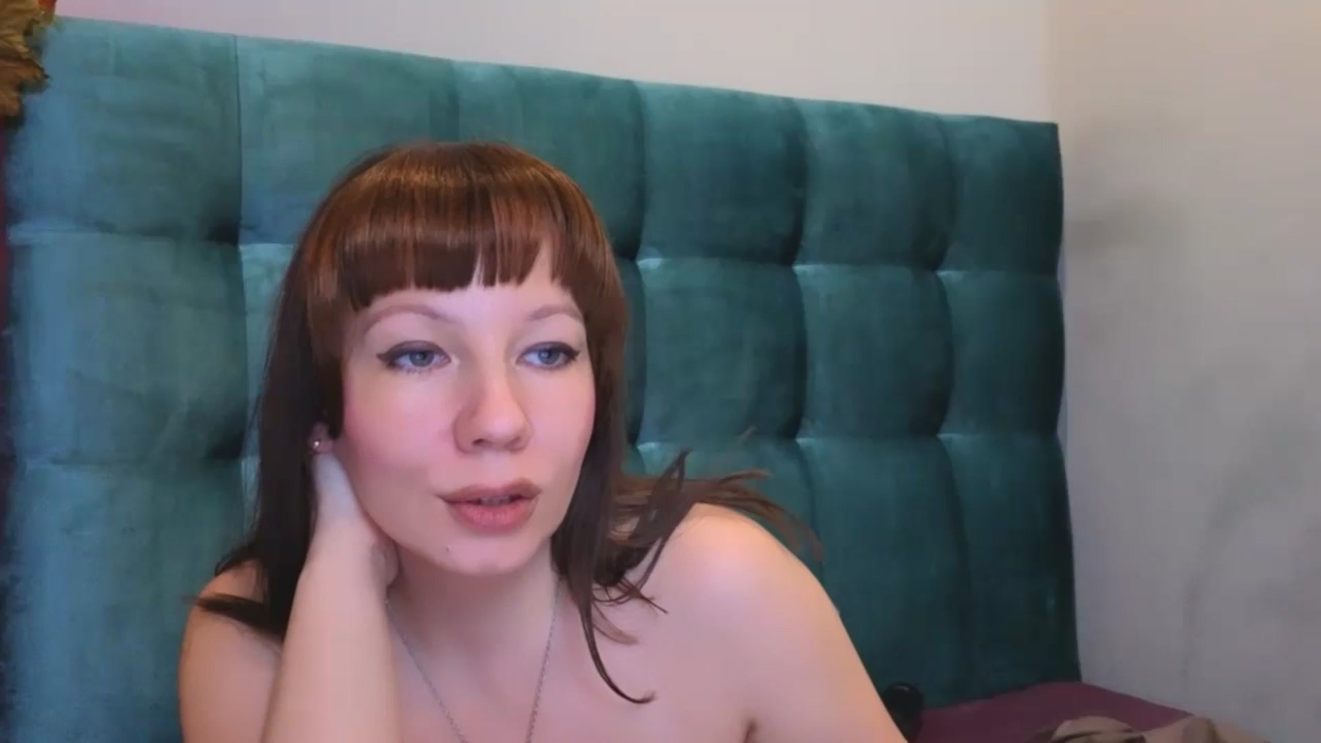 Gallery image thumbnail from UrMiss's myfreecams stream on, 10/29/2025, 22:01 image 15 of 20