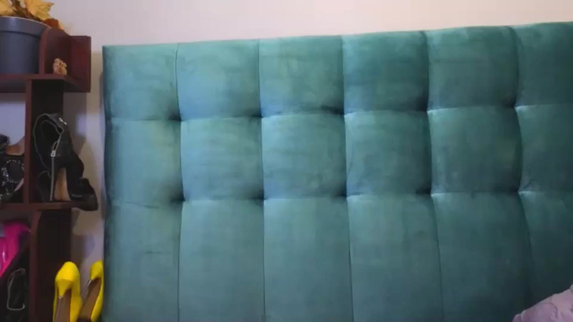 Gallery image thumbnail from UrMiss's myfreecams stream on, 11/28/2025, 18:58 image 1 of 20