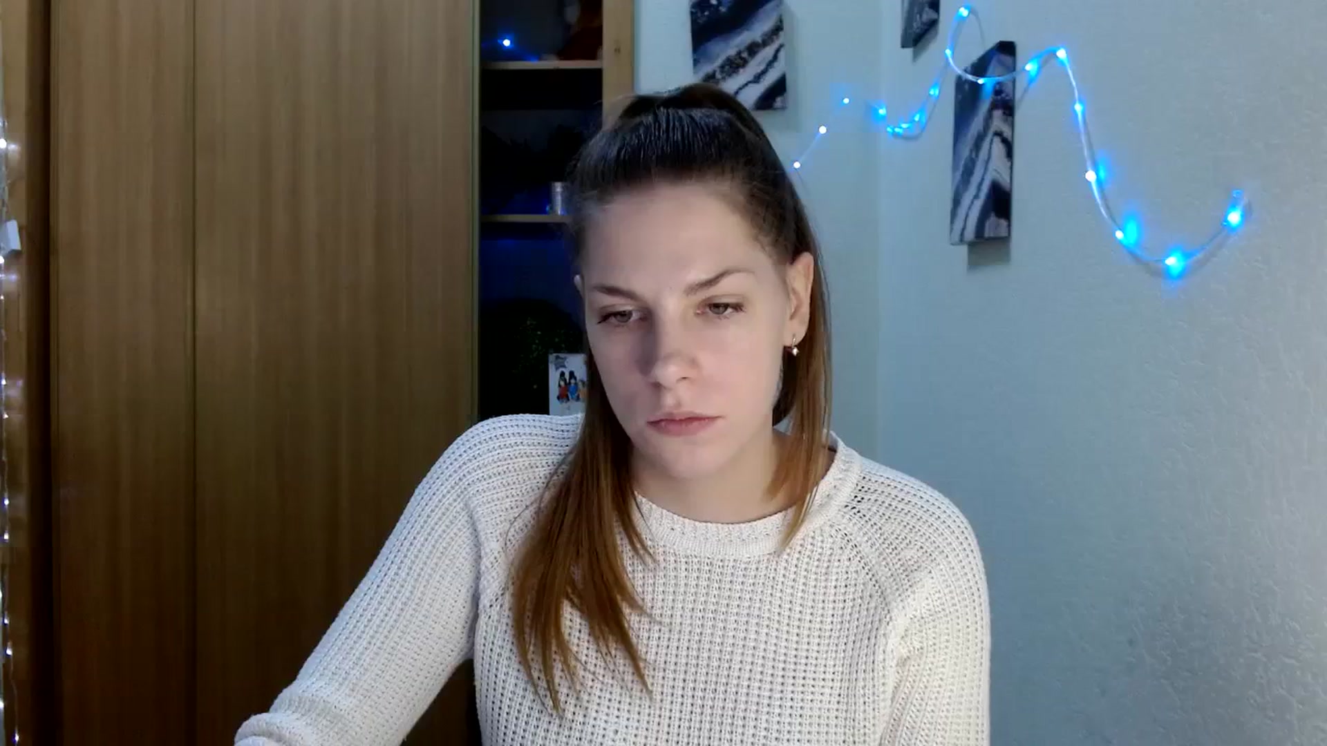 Gallery image thumbnail from Ur_Jenny's myfreecams stream on, 11/23/2023, 11:38 image 13 of 20