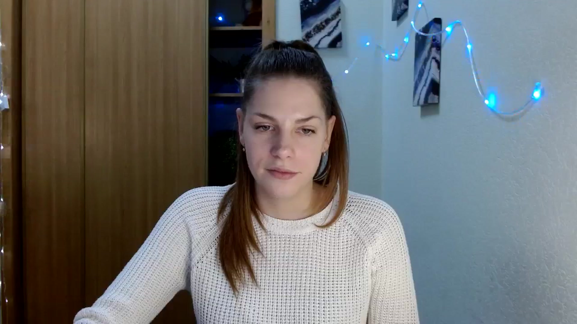 Gallery image thumbnail from Ur_Jenny's myfreecams stream on, 11/23/2023, 11:38 image 11 of 20