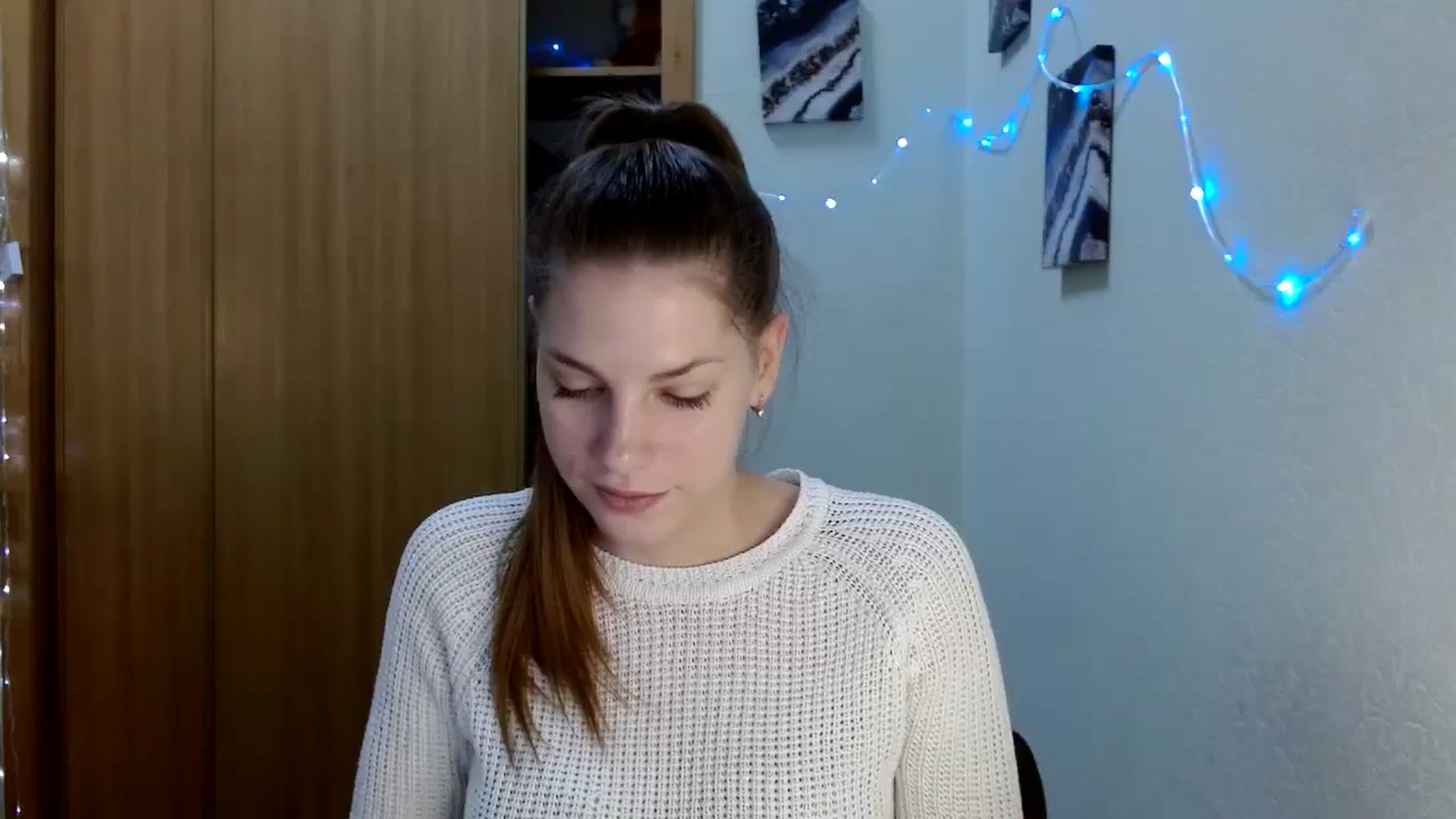Gallery image thumbnail from Ur_Jenny's myfreecams stream on, 11/23/2023, 11:38 image 4 of 20
