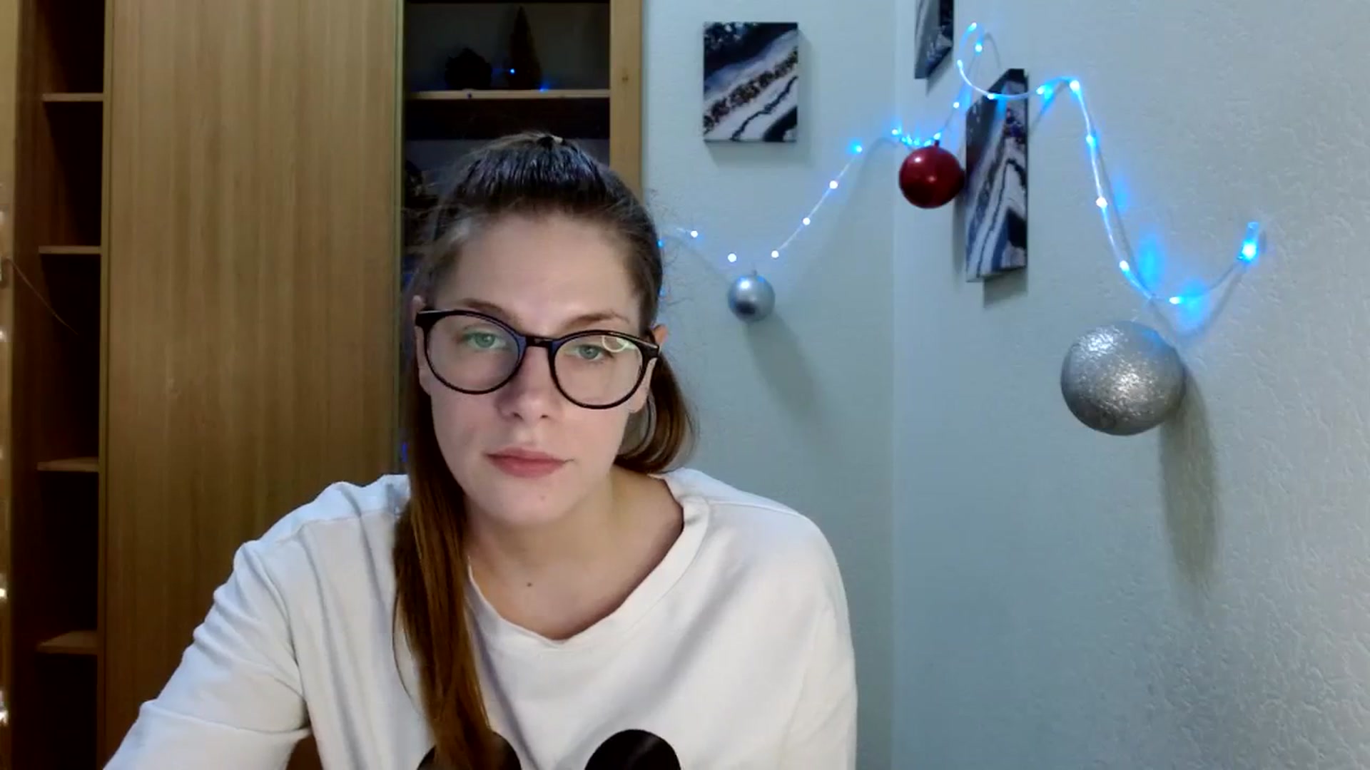 Gallery image thumbnail from Ur_Jenny's myfreecams stream on, 12/21/2023, 13:18 image 20 of 20